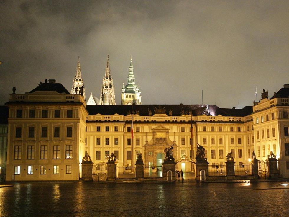 The Bookhouse, 5-Bedroom Residence By Prague Castle エクステリア 写真