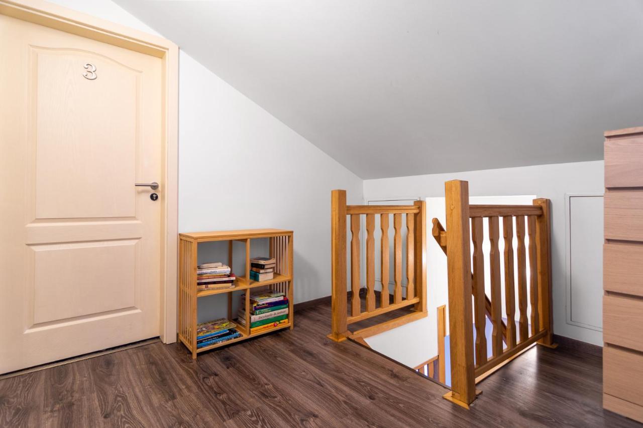 The Bookhouse, 5-Bedroom Residence By Prague Castle エクステリア 写真
