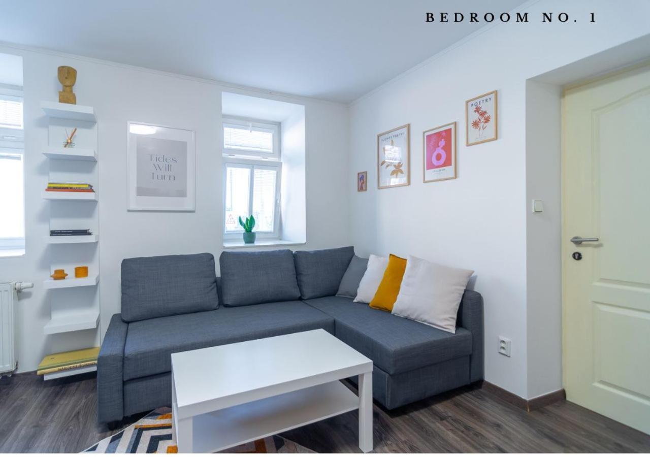 The Bookhouse, 5-Bedroom Residence By Prague Castle エクステリア 写真