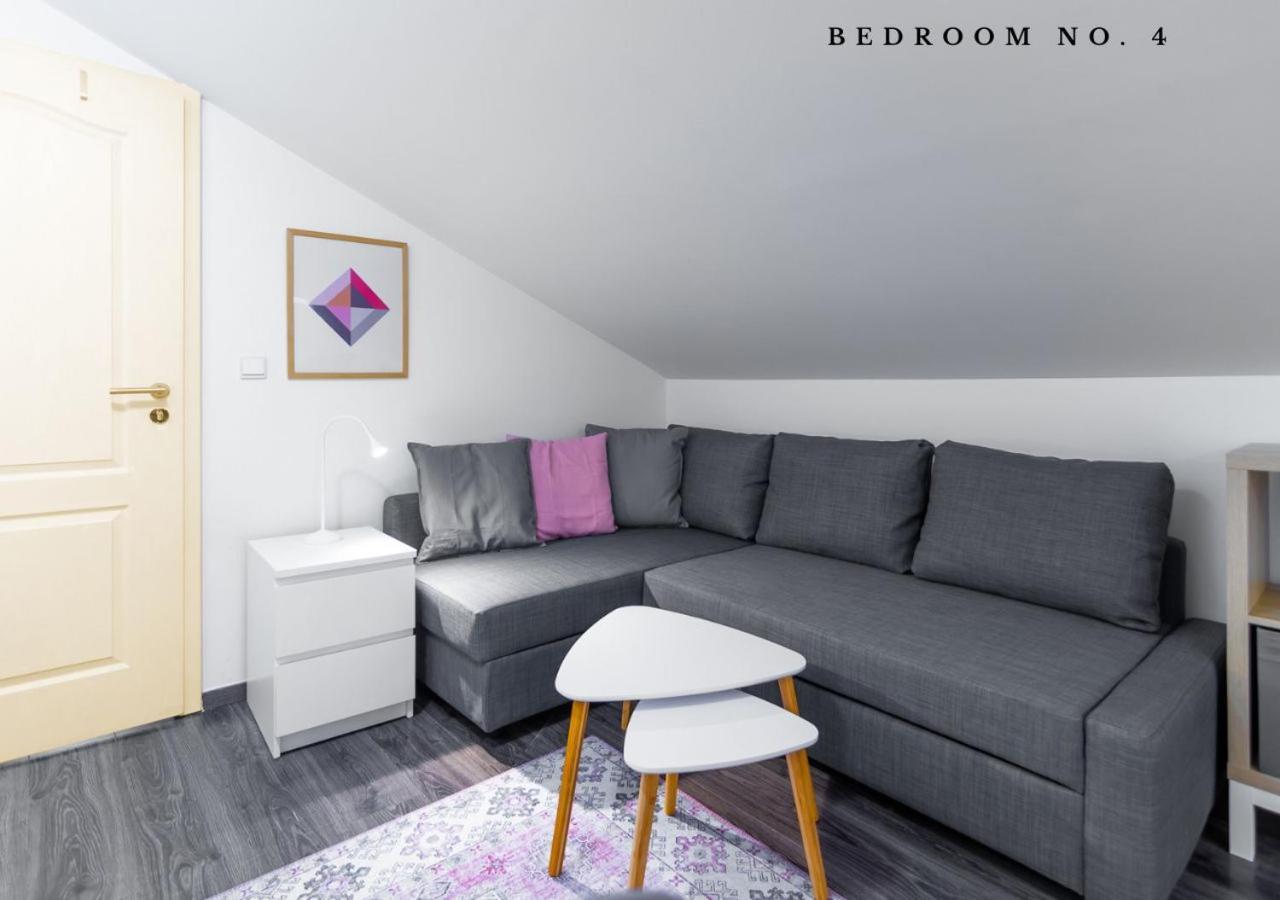 The Bookhouse, 5-Bedroom Residence By Prague Castle エクステリア 写真