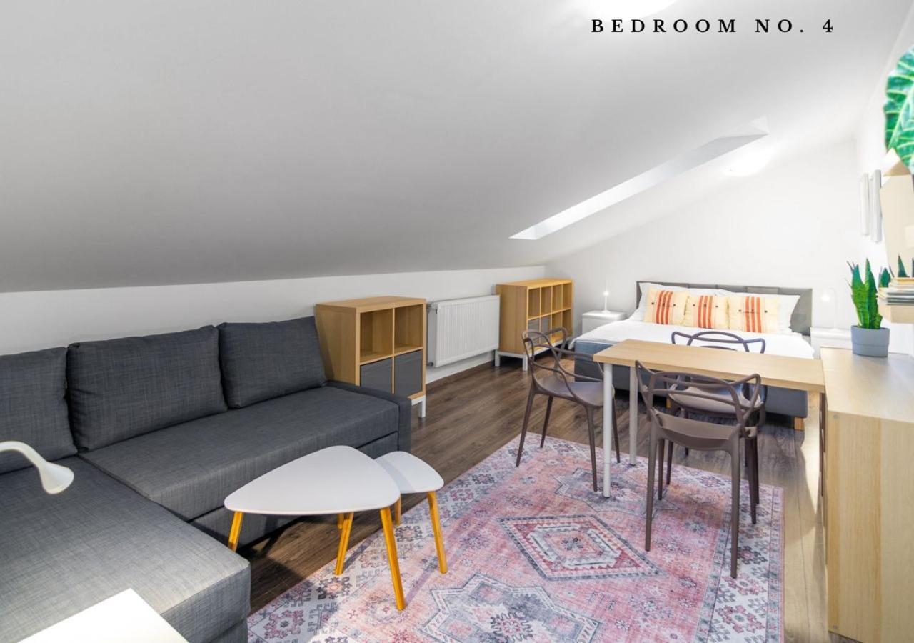 The Bookhouse, 5-Bedroom Residence By Prague Castle エクステリア 写真